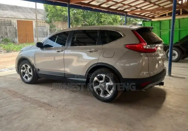 Honda CR-V 2019 Gold - 1