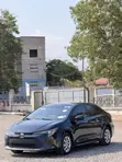 Toyota Corolla LE 2020 Black - 2