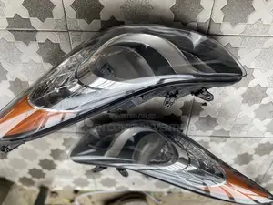 Hyundai Elantra 2012 Headlight Pair