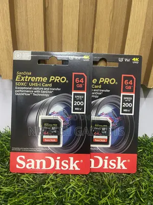 SanDisk 32GB/64GB SD Card