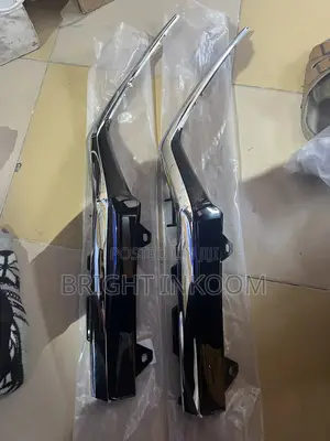 Honda CR-V 2020-2025 Chrome Headlights