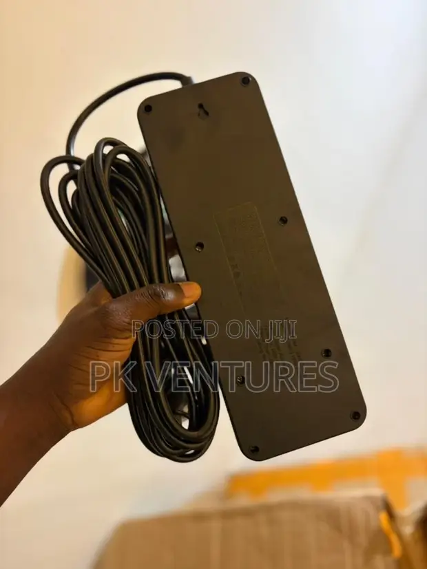 8-Way Heavy Duty Extension Board with USB & Type-C - 1