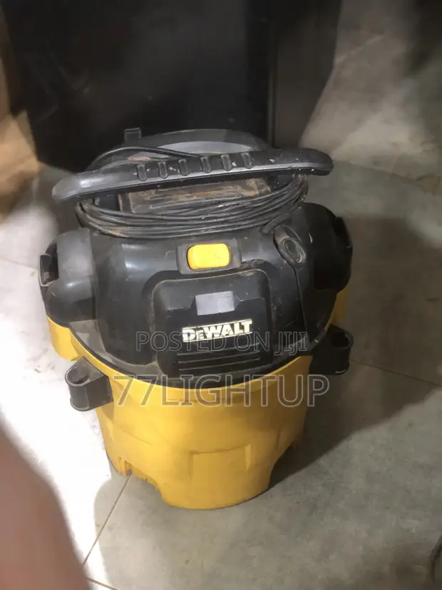 DEWALT 12-Gallon Poly Wet/Dry Vacuum - 1