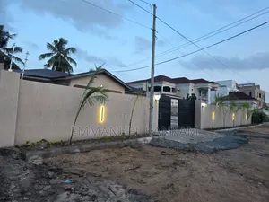5 Bedroom House for Rent in Tseaddo