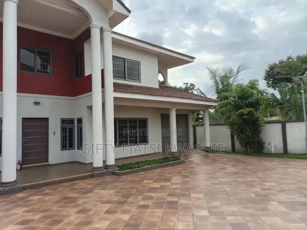 Furnished 5-Bedroom House for Rent in Parakou Estate, Kumasi - 1