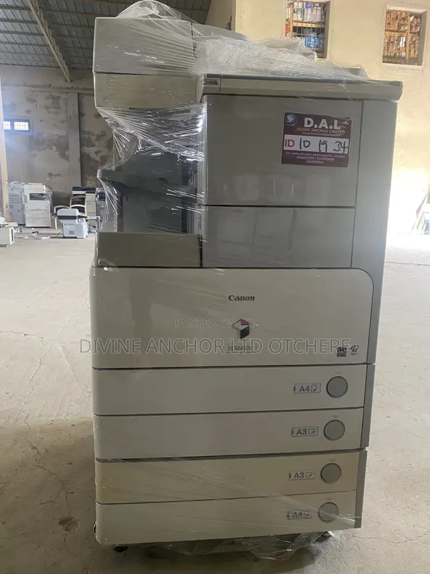 Canon IR3245 Photocopier - 1