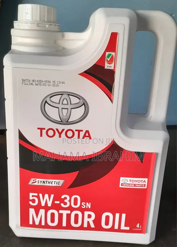 Genuine Toyota Engine Oil 5W-30 (4 Litres) - 1