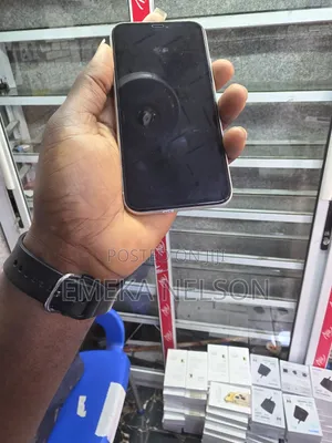 Apple iPhone 11 128GB White (UK Used)