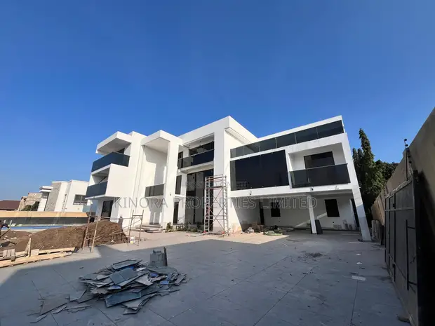 8-Bedroom Mansion for Sale in Adjiringanor, East Legon - 1
