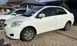 Toyota Belta 2010 White - 4