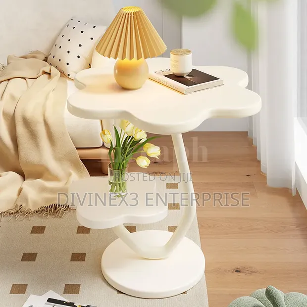 2-Tier Flower-Shaped Wooden Side Table - 1