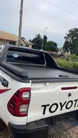 Toyota Hilux Retractable Bucket Cover (Roller) - 1