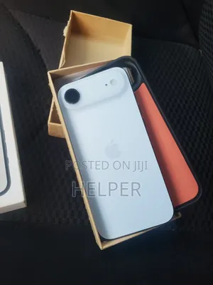 New Apple iPhone 17 256GB White