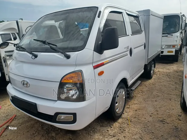 Hyundai Porta Double Cabin Container Automatic - 1