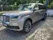 Lincoln Navigator L 2019 Gold - 3
