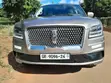 Lincoln Navigator L 2019 Gold - 4