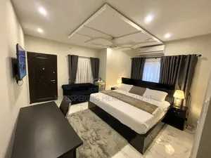 Whispering Hearts Guest House - Aplaku-Bortianor