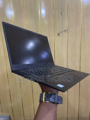 Lenovo ThinkPad X1 Carbon Laptop - Intel Core i7, 16GB RAM, 256GB SSD