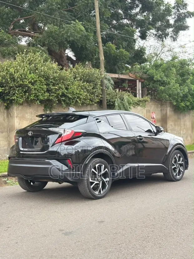 Toyota C-HR LE FWD 2019 Black - 1
