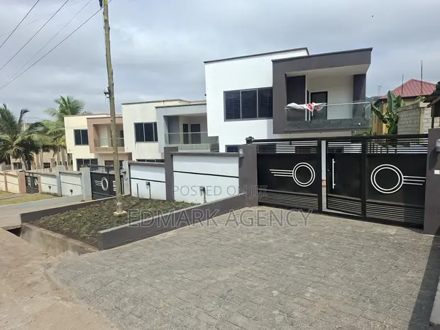 4 Bedroom House for Sale in Kwabenya A Line - 1