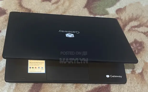 Gateway GWTC116-2 Convertible Laptop 4GB RAM 60GB eMMC - 1