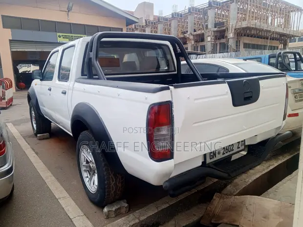 Nissan Hardbody Truck (2008) - 1