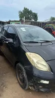 Toyota Vitz 1.0 FWD 3dr 2010 Black - 3