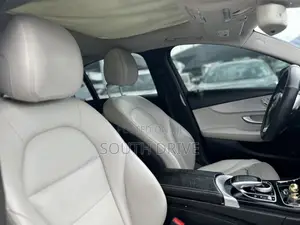 2015 Mercedes-Benz C300 Luxury 4Matic Sedan