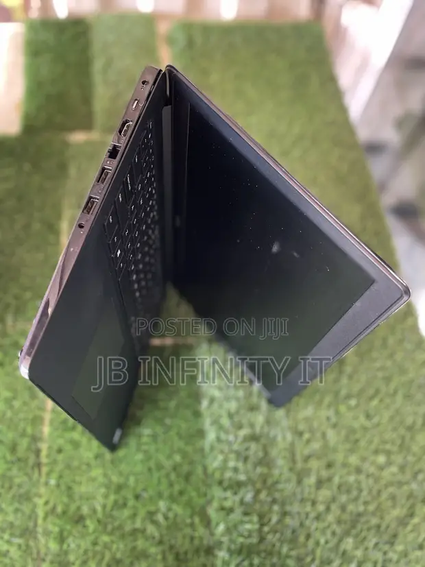 Dell Latitude 5590 Laptop - Intel Core i5, 8GB RAM, 256GB SSD - 1