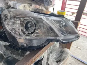 Mercedes-Benz E-Class W212 E350 Headlight (2009-2013)