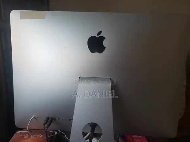 Apple iMac Desktop Computer - 1
