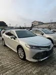 Toyota Camry 2018 White - 3