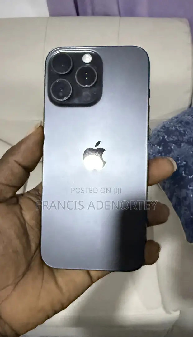 Apple iPhone 16 Pro Max 256GB Gray - 1
