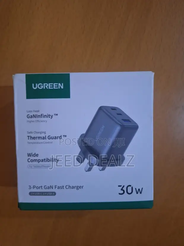 UGREEN 30W GaN Charger - 3 Ports - 1