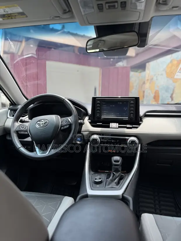 Toyota RAV4 Limited 2021 Black - 1