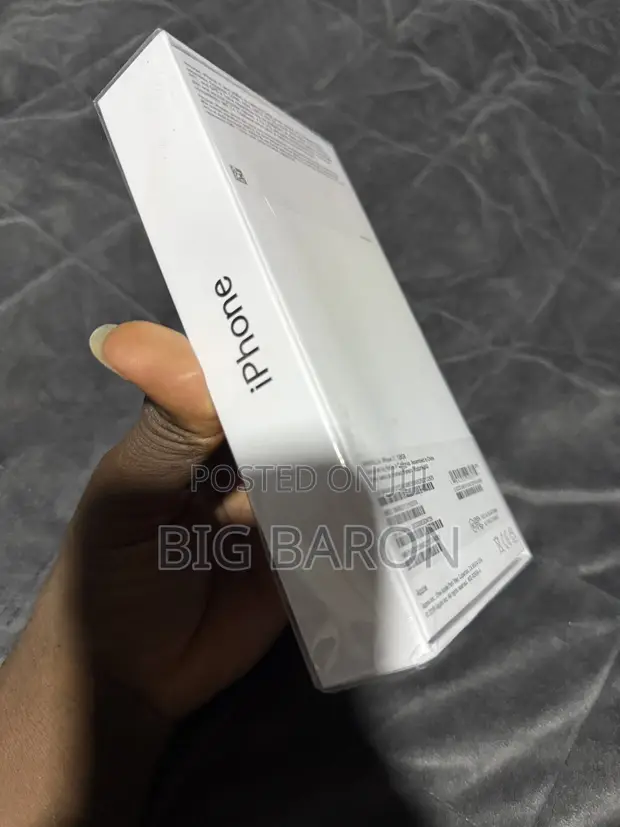Apple iPhone 11 128GB Black (UK Used) - 1