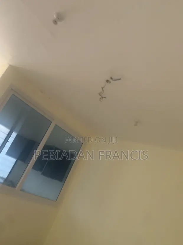 Furnished 1-Bedroom Apartment for Rent in Next Estate, Manhean - 1