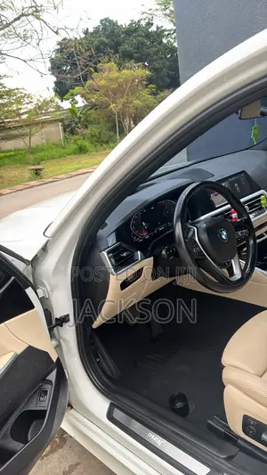 BMW 330i 2019 White Msport