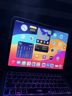 Apple iPad (2022) 10th Gen 64GB Blue with Keyboard