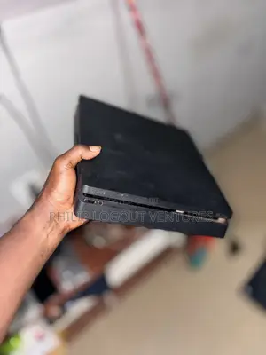 PlayStation 4 Slim Console