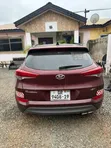 Hyundai Tucson 2017 Red - 3