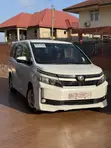 Toyota Voxy V 2WD 8-Seater 2015 White - 1