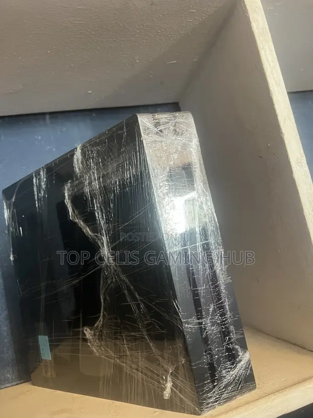PS4 Pro Jailbreak with 12 Games - 1