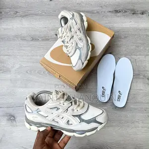 Asics GEL-NYC Sneakers - Cream & Oyster Grey