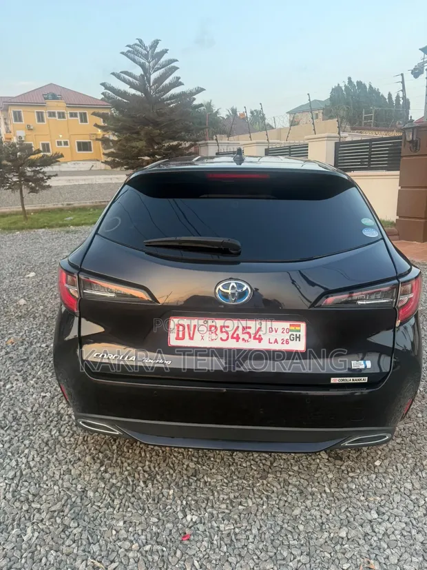 2020 Toyota Corolla Touring Hybrid - Black - 1