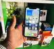 Apple iPhone XR 64GB Red - 1