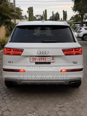 2018 Audi Q7 3.0T Premium AWD quattro White