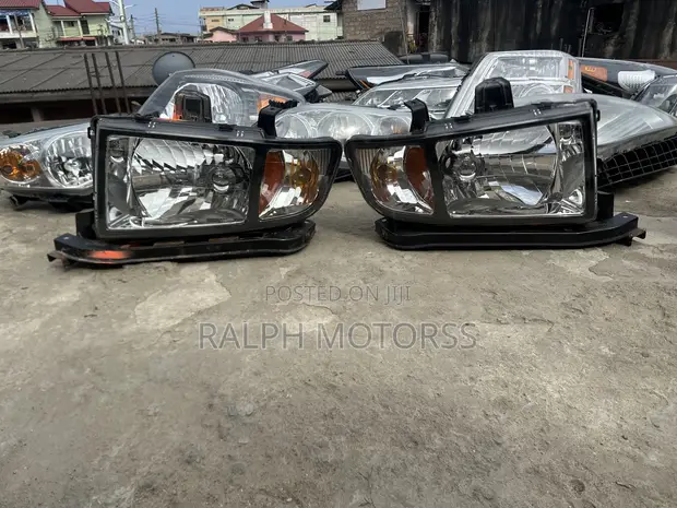 Honda Ridgeline 2010 Headlight Set - 1
