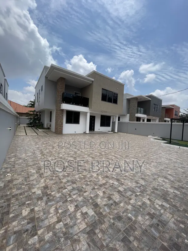 4 Bedroom House for Rent in Accra Metropolitan - 1
