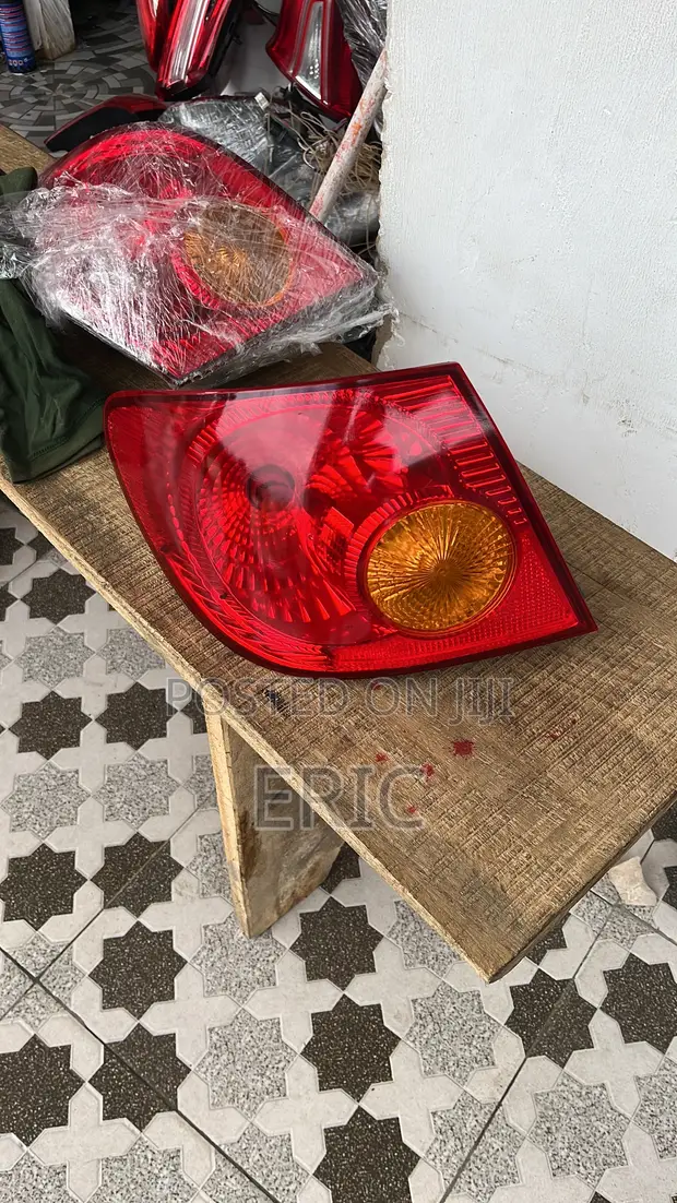 Honda Civic Headlights & Tail Lights (Used) - 1